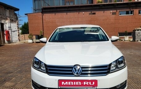 Volkswagen Passat B7, 2012 год, 1 700 000 рублей, 2 фотография