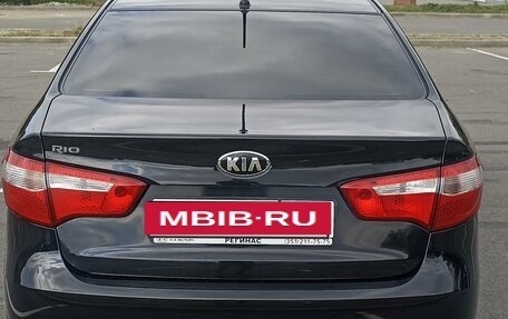 KIA Rio III рестайлинг, 2014 год, 900 000 рублей, 4 фотография