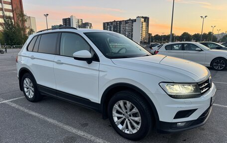 Volkswagen Tiguan II, 2020 год, 2 600 000 рублей, 3 фотография