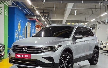 Volkswagen Tiguan II, 2022 год, 10 585 836 рублей, 1 фотография