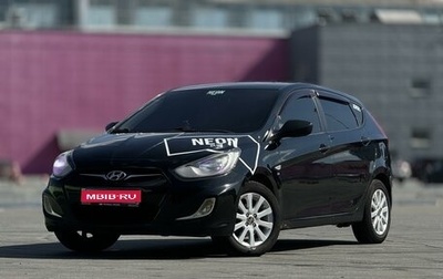 Hyundai Solaris II рестайлинг, 2012 год, 990 000 рублей, 1 фотография