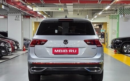 Volkswagen Tiguan II, 2022 год, 10 585 836 рублей, 4 фотография