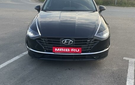 Hyundai Sonata VIII, 2020 год, 2 350 000 рублей, 3 фотография