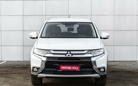 Mitsubishi Outlander III рестайлинг 3, 2016 год, 2 259 000 рублей, 3 фотография