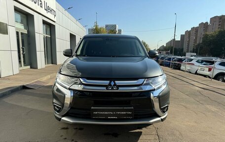 Mitsubishi Outlander III рестайлинг 3, 2017 год, 2 150 000 рублей, 2 фотография