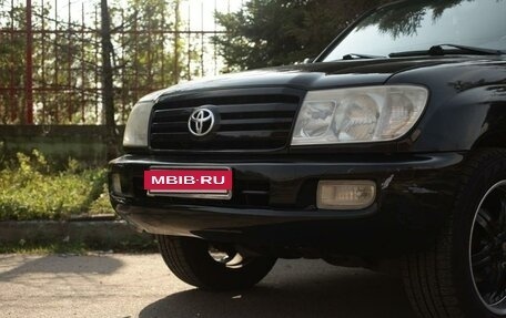 Toyota Land Cruiser 100 рестайлинг 2, 2003 год, 2 990 000 рублей, 9 фотография