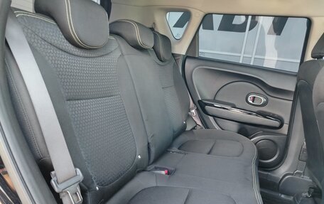 KIA Soul II рестайлинг, 2016 год, 1 329 000 рублей, 18 фотография