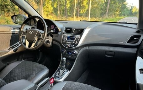 Hyundai Solaris II рестайлинг, 2015 год, 930 000 рублей, 15 фотография