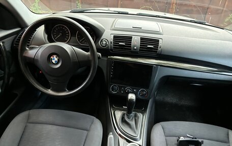 BMW 1 серия, 2011 год, 920 000 рублей, 8 фотография