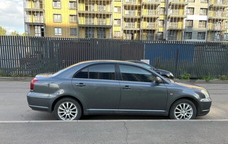 Toyota Avensis III рестайлинг, 2005 год, 850 000 рублей, 4 фотография