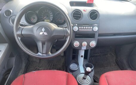 Mitsubishi Colt VI рестайлинг, 2006 год, 222 000 рублей, 2 фотография