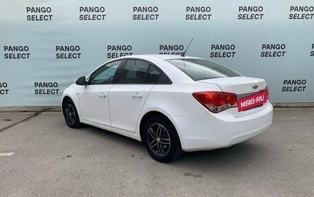 Chevrolet Cruze II, 2011 год, 670 000 рублей, 6 фотография