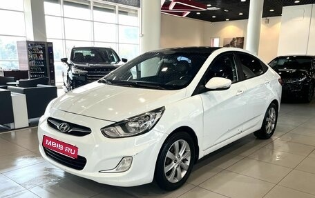 Hyundai Solaris II рестайлинг, 2011 год, 580 000 рублей, 1 фотография