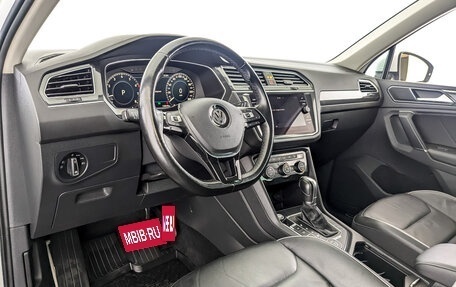 Volkswagen Tiguan II, 2018 год, 2 750 000 рублей, 16 фотография