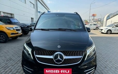 Mercedes-Benz V-Класс, 2019 год, 6 550 000 рублей, 2 фотография