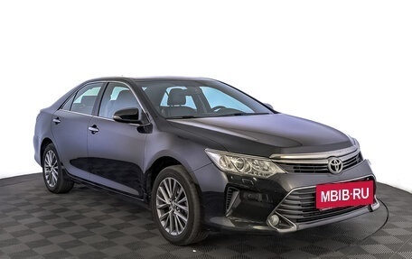 Toyota Camry, 2017 год, 2 430 000 рублей, 3 фотография