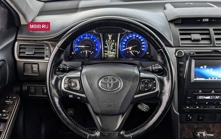 Toyota Camry, 2017 год, 2 430 000 рублей, 22 фотография