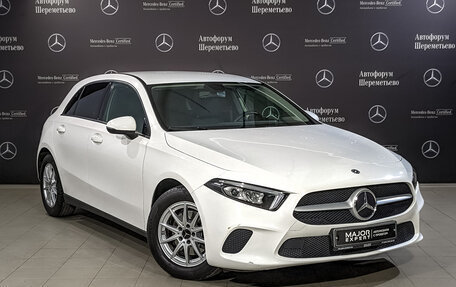 Mercedes-Benz A-Класс, 2019 год, 2 870 000 рублей, 3 фотография