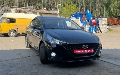 Hyundai Solaris II рестайлинг, 2021 год, 2 200 000 рублей, 8 фотография