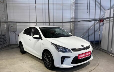 KIA Rio IV, 2018 год, 1 299 000 рублей, 3 фотография