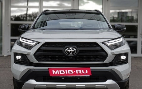 Toyota RAV4, 2024 год, 4 890 000 рублей, 3 фотография