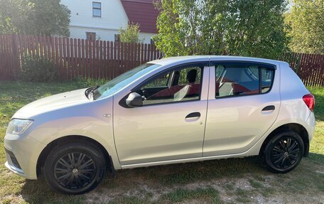 Renault Sandero II рестайлинг, 2019 год, 1 020 000 рублей, 3 фотография