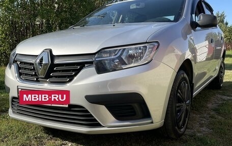 Renault Sandero II рестайлинг, 2019 год, 1 020 000 рублей, 2 фотография