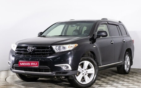 Toyota Highlander III, 2013 год, 2 399 000 рублей, 1 фотография