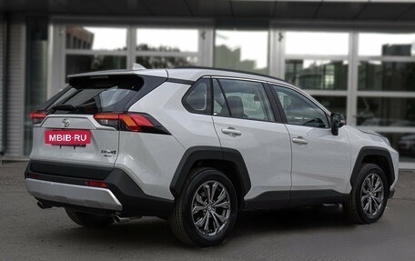 Toyota RAV4, 2023 год, 4 990 000 рублей, 6 фотография