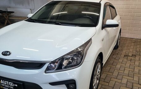 KIA Rio IV, 2017 год, 1 240 000 рублей, 8 фотография