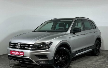 Volkswagen Tiguan II, 2018 год, 2 717 000 рублей, 1 фотография