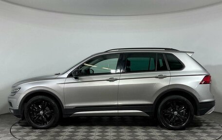 Volkswagen Tiguan II, 2018 год, 2 717 000 рублей, 8 фотография