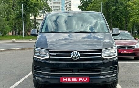 Volkswagen Multivan T6 рестайлинг, 2018 год, 5 500 000 рублей, 22 фотография