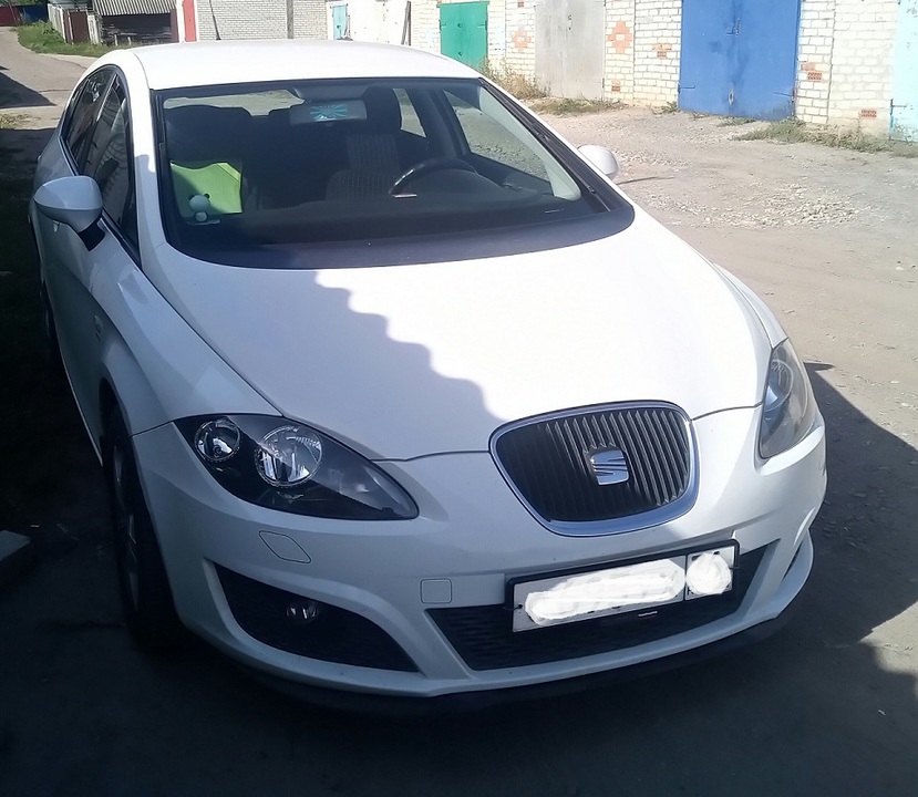 SEAT Leon II рестайлинг, 2012 год, 750 000 рублей, 1 фотография