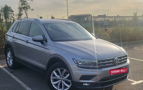 Volkswagen Tiguan II, 2018 год, 3 100 000 рублей, 6 фотография