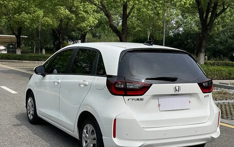 Honda Fit, 2021 год, 1 385 000 рублей, 4 фотография