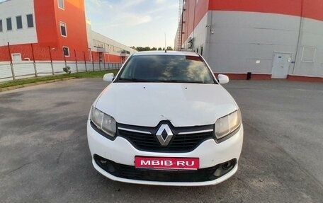 Renault Logan II, 2018 год, 550 000 рублей, 1 фотография