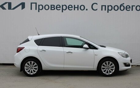 Opel Astra J, 2013 год, 987 000 рублей, 3 фотография