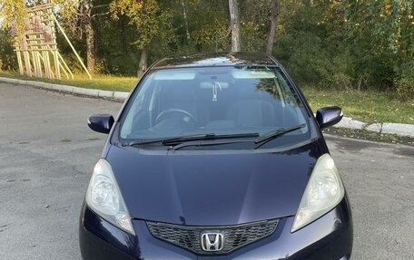 Honda Fit III, 2008 год, 815 000 рублей, 3 фотография