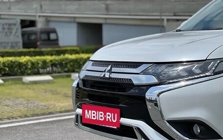 Mitsubishi Outlander III рестайлинг 3, 2021 год, 2 350 333 рублей, 6 фотография