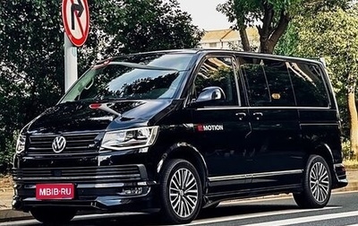 Volkswagen Multivan T6 рестайлинг, 2019 год, 6 790 000 рублей, 1 фотография