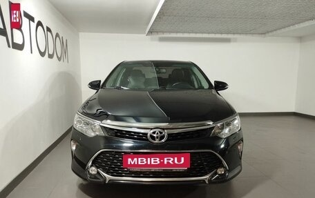 Toyota Camry, 2017 год, 2 297 000 рублей, 2 фотография