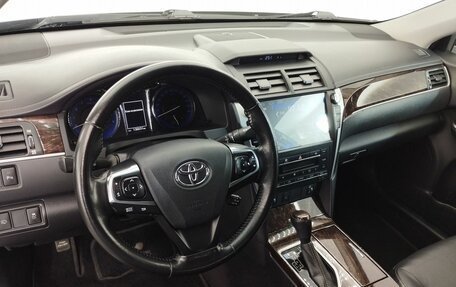 Toyota Camry, 2017 год, 2 297 000 рублей, 13 фотография