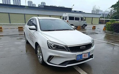 Geely Emgrand, 2021 год, 1 200 000 рублей, 3 фотография