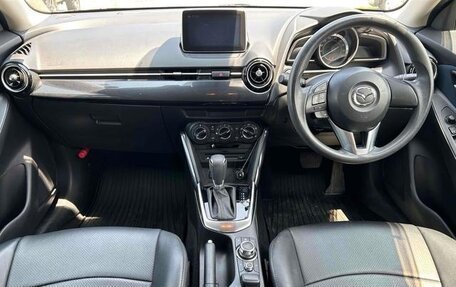 Mazda Demio IV, 2015 год, 860 037 рублей, 9 фотография