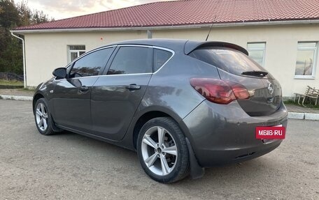 Opel Astra J, 2011 год, 675 000 рублей, 4 фотография