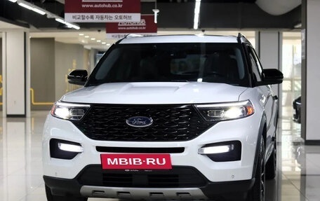 Ford Explorer VI, 2021 год, 3 980 001 рублей, 8 фотография