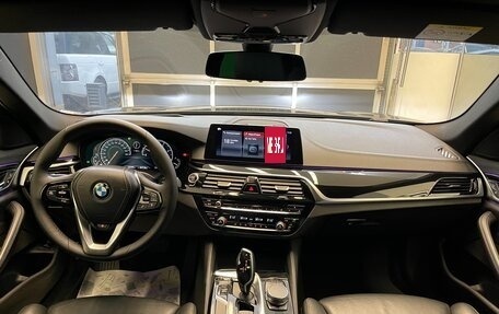 BMW 5 серия, 2017 год, 4 800 000 рублей, 13 фотография