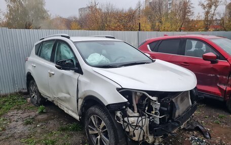 Toyota RAV4, 2018 год, 1 500 000 рублей, 2 фотография