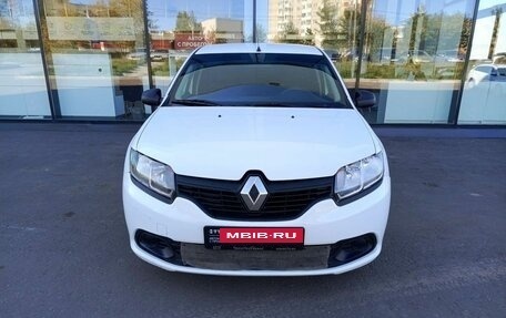 Renault Logan II, 2014 год, 580 000 рублей, 2 фотография